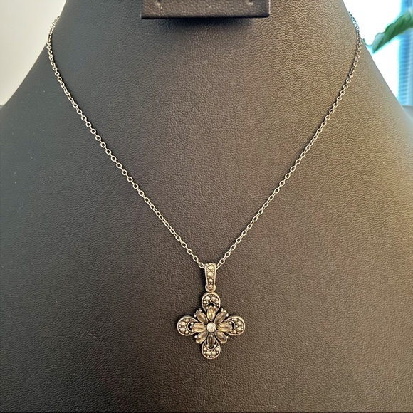 Jewelry - Silver Tone Marcasite Quatrefoil Necklace